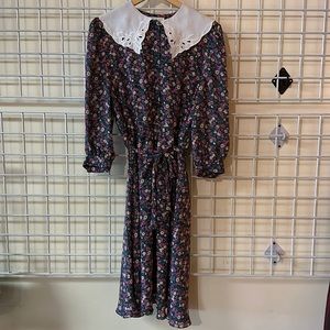 Vintage prairie floral print dress by Carriage Court